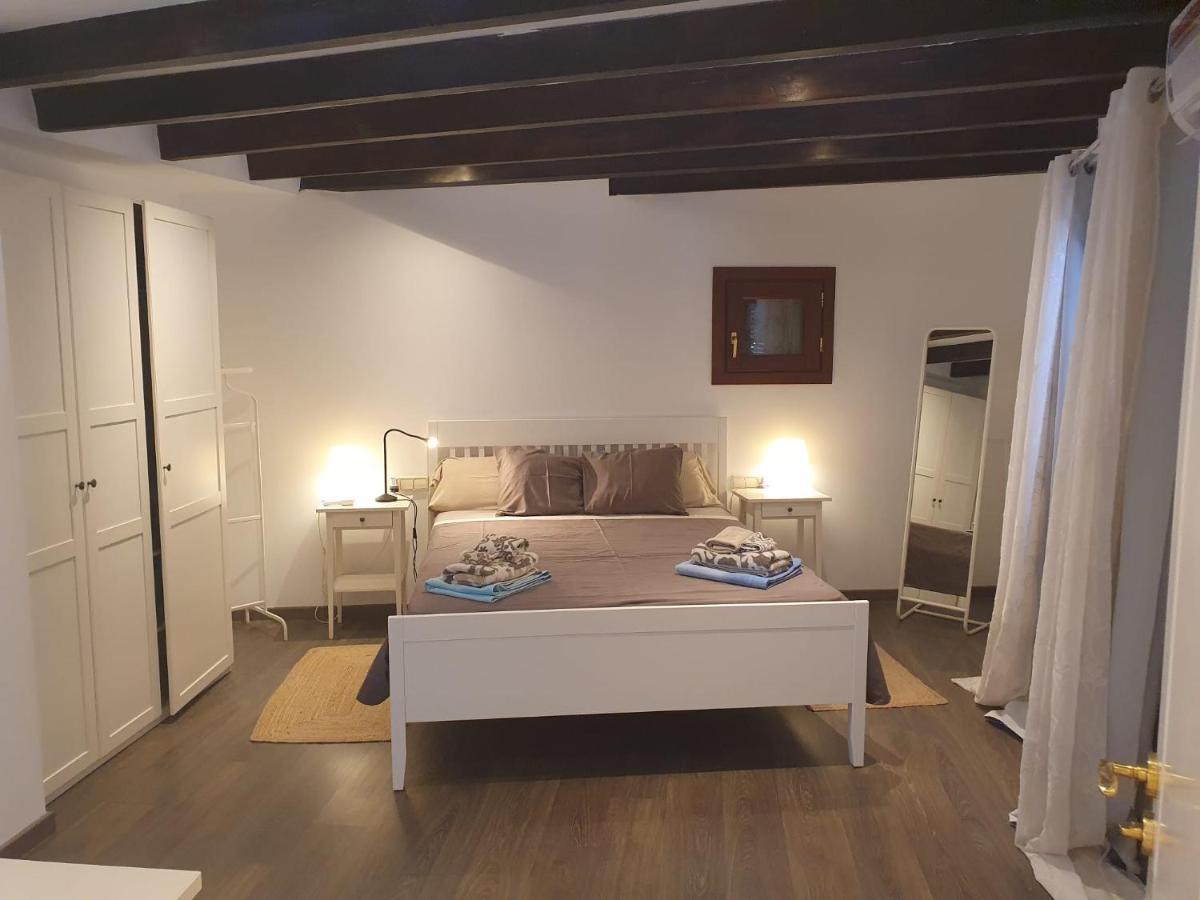 Edificio Can Roses Moscari Εξωτερικό φωτογραφία