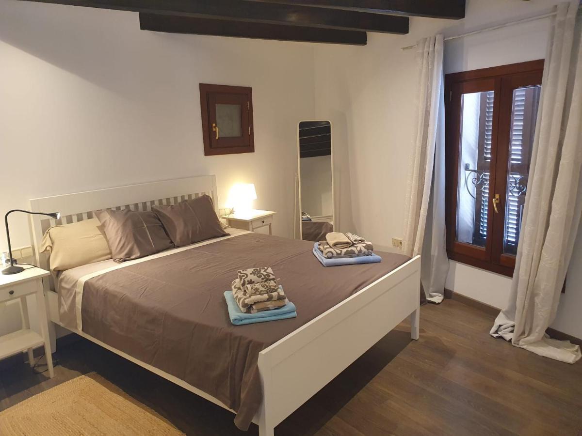 Edificio Can Roses Moscari Εξωτερικό φωτογραφία